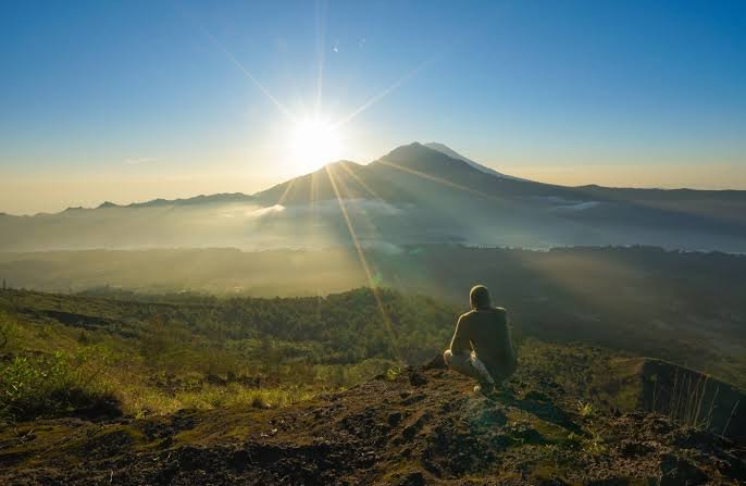 Mount batur volcano sunrise trekking